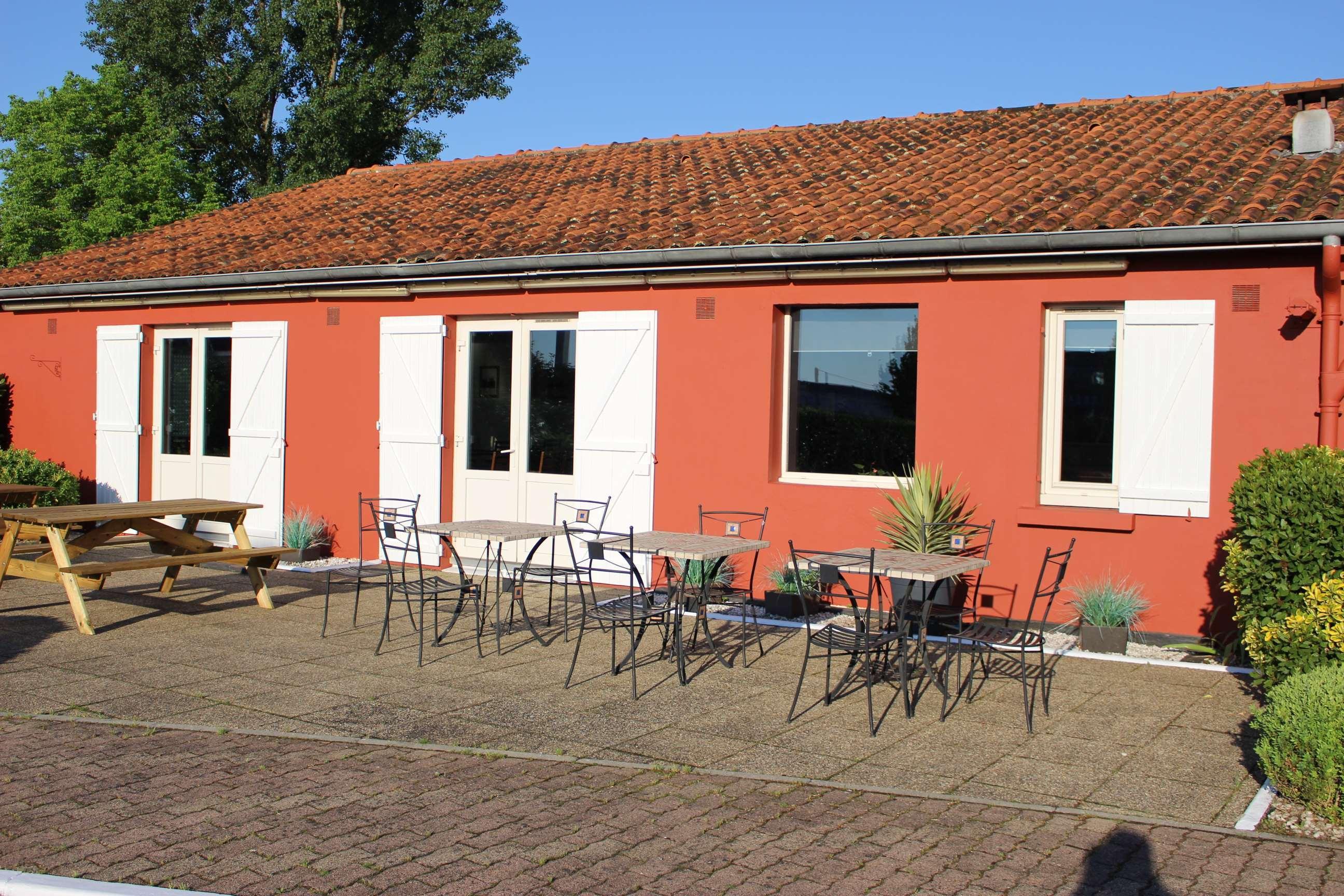 Kyriad Bordeaux Lormont Exteriör bild