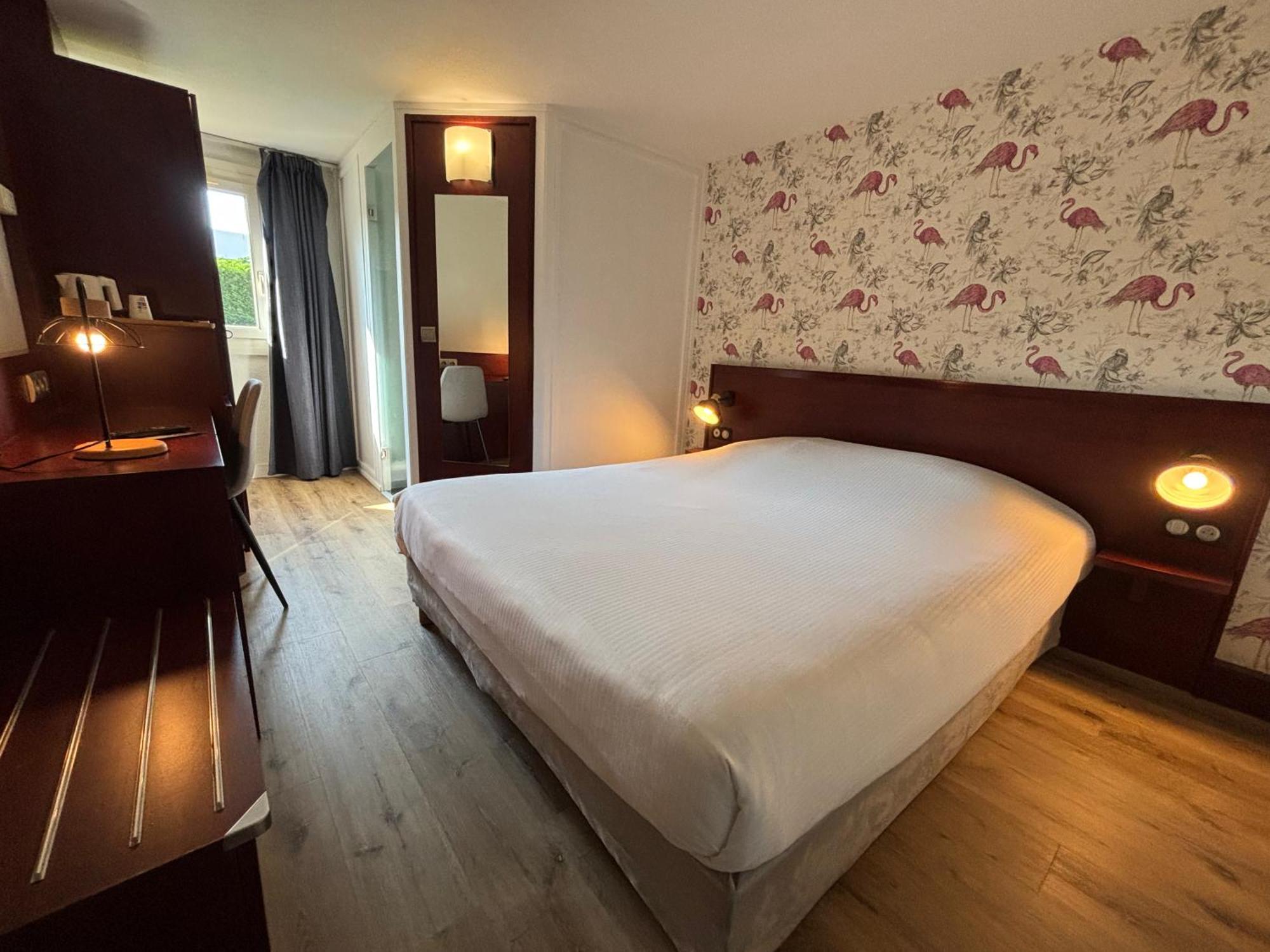 Kyriad Bordeaux Lormont Exteriör bild
